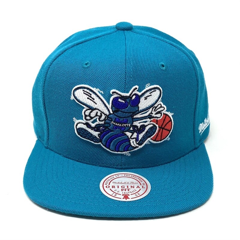 Charlotte Hornets Men’s English Dropback Mitchell & Ness Snapback Hat