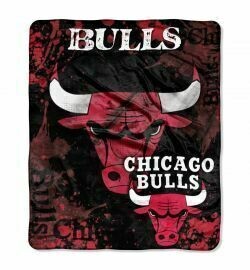Chicago Bulls 50" x 60" Plush Raschel Blanket