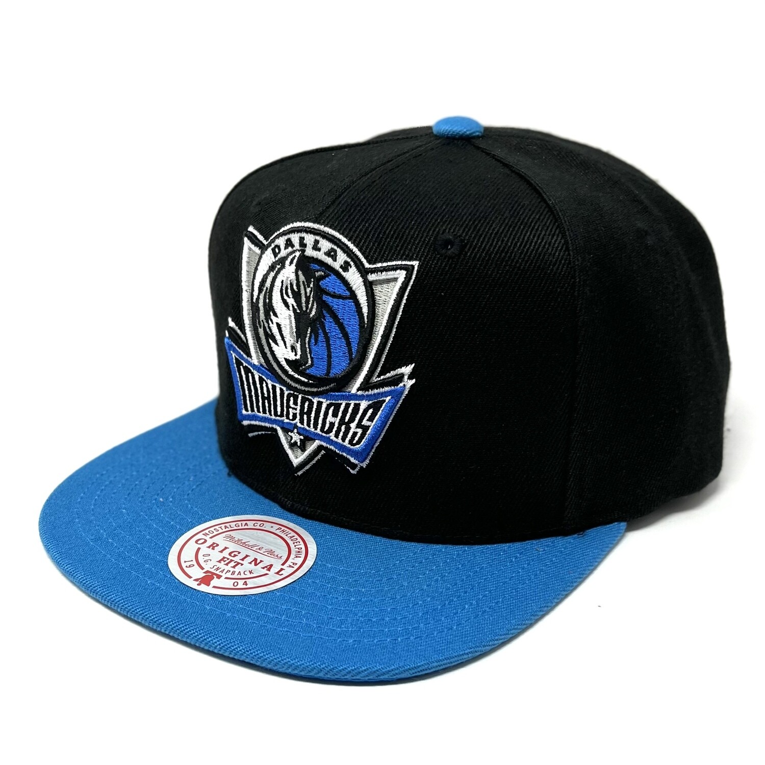 Dallas Mavericks Men’s Mitchell & Ness NBA Core Snapback Hat