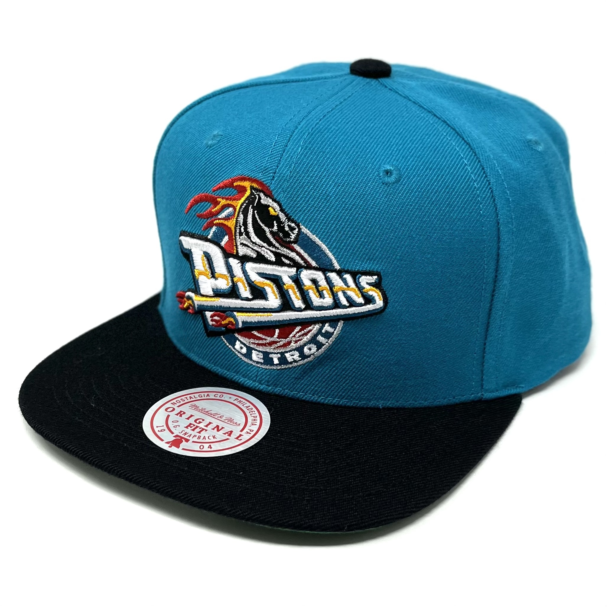 Mitchell and Ness Detroit Pistons 2Tone Snapback, Men's Fashion