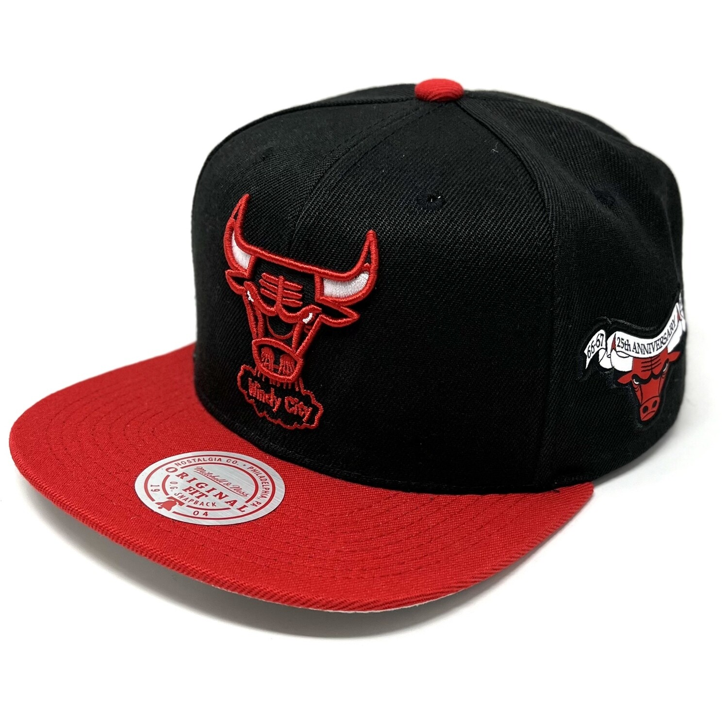 Mitchell & Ness Chicago Bulls Snapback Cap Mens Hat (White/Red)