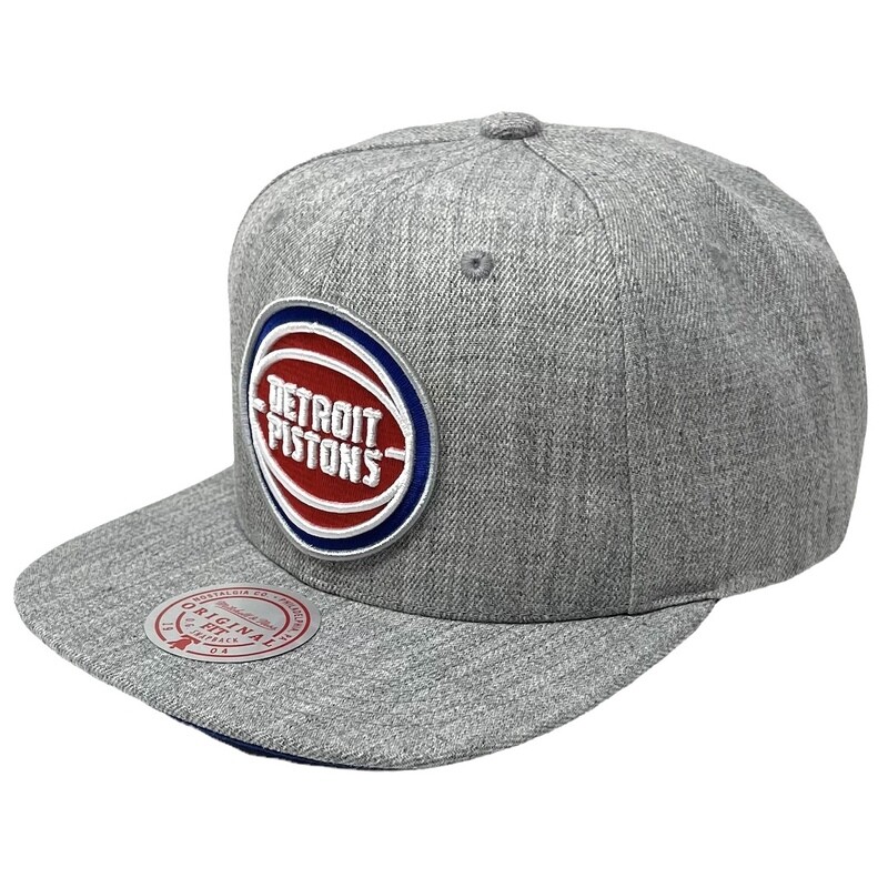 Detroit Pistons Men’s Heather Grey 2.0 Mitchell & Ness Team Snapback Hat