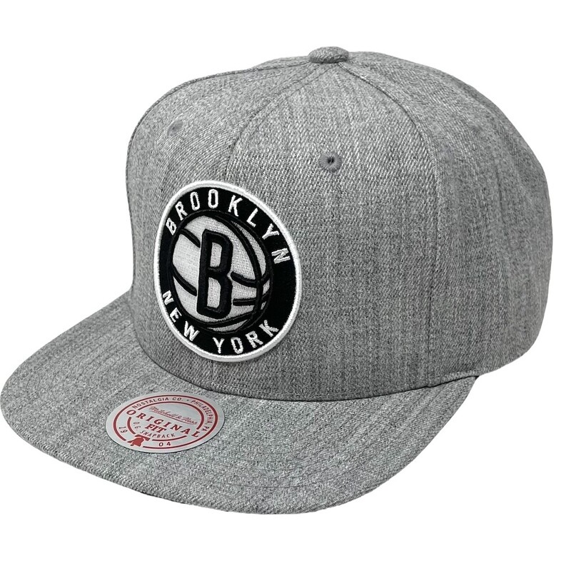 Brooklyn Nets Men’s Heather Grey 2.0 Mitchell & Ness Team Snapback Hat