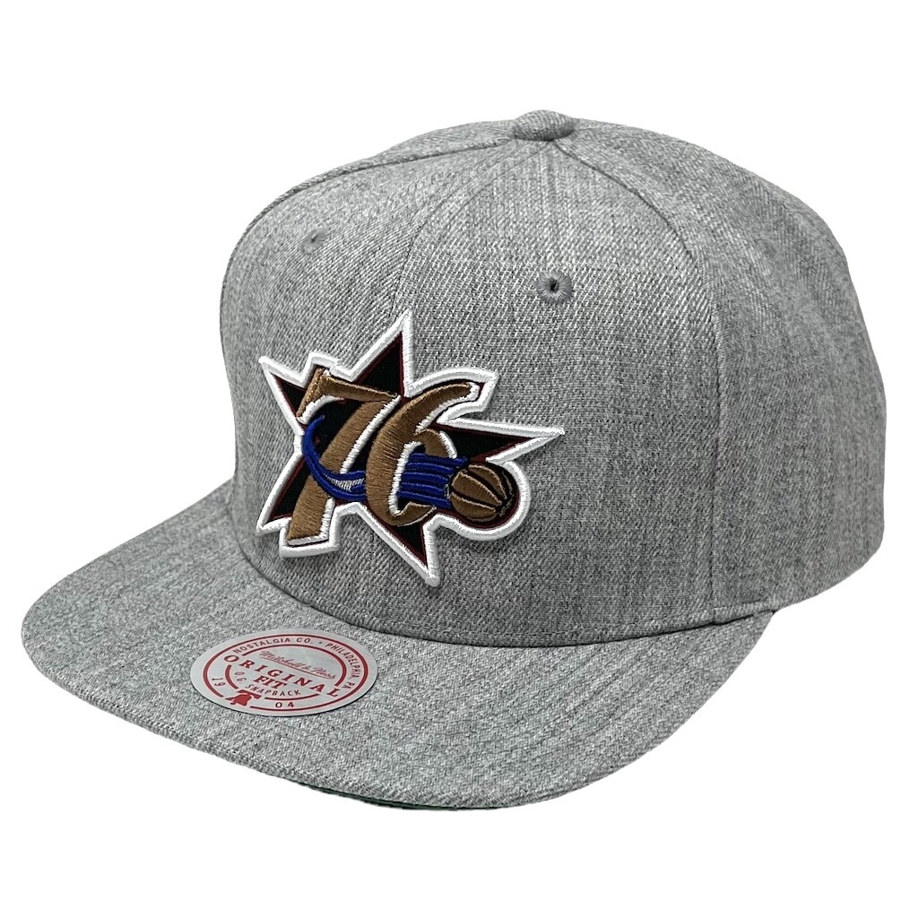 Philadelphia 76ers Men’s Heather Grey 2.0 Mitchell & Ness Team Snapback Hat