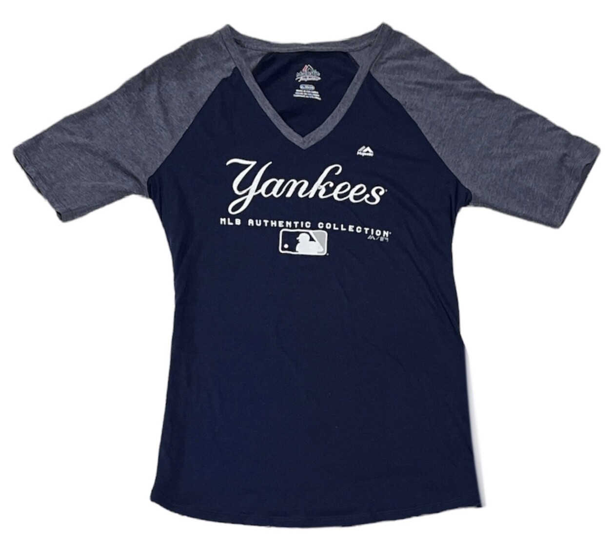 New York Yankees Women's Majestic Quarter Sleeve Shirt