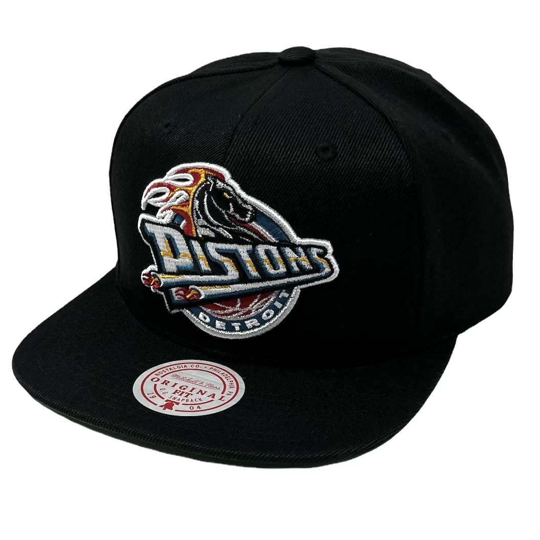 Men's Mitchell & Ness Heathered Gray Detroit Pistons Hardwood Classics  Redline Snapback Hat