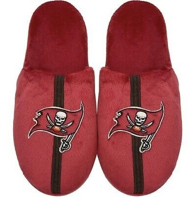 Tampa Bay Buccaneers Men's Forever Slippers