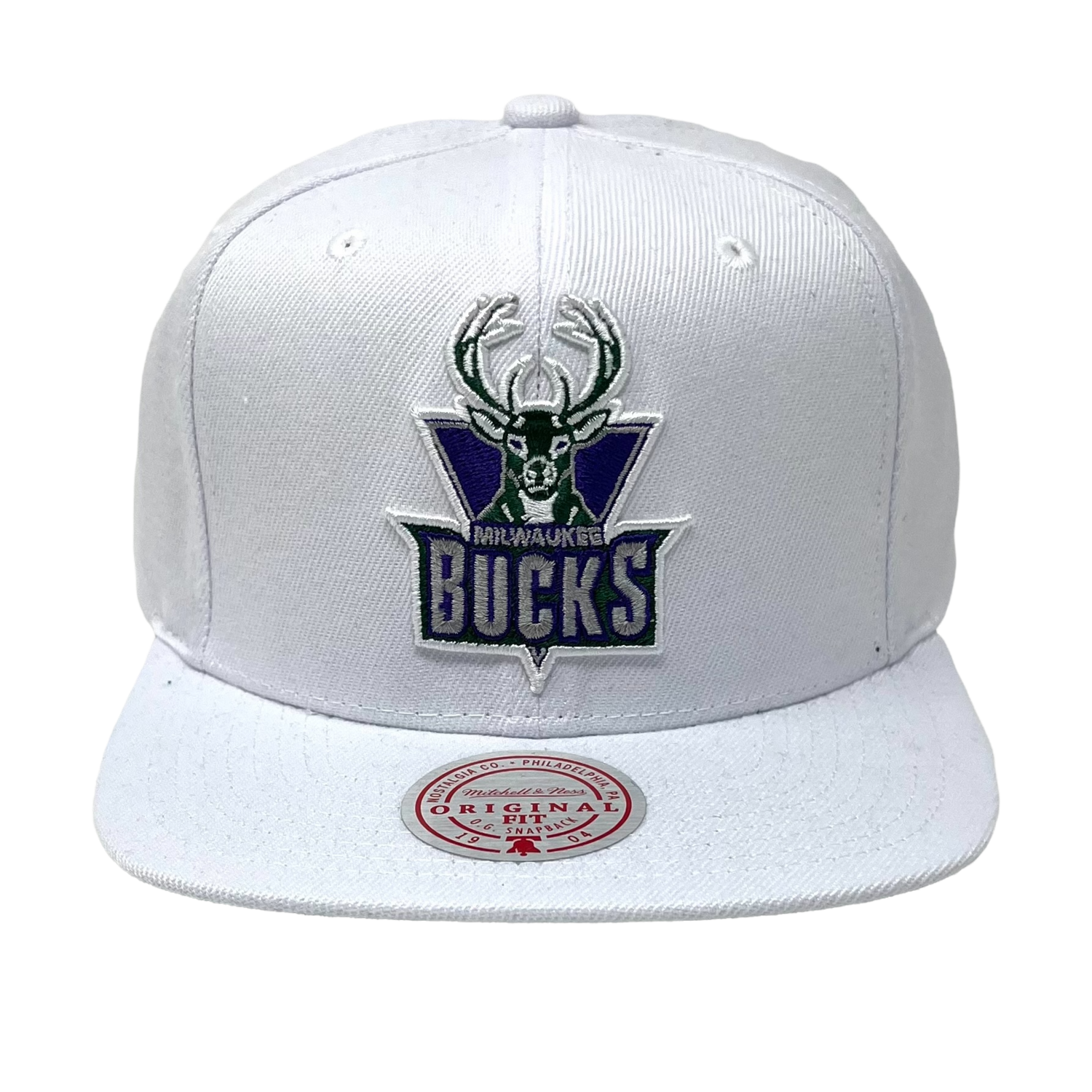 Milwaukee Bucks Men’s White Mitchell & Ness Core Basic Snapback Hat