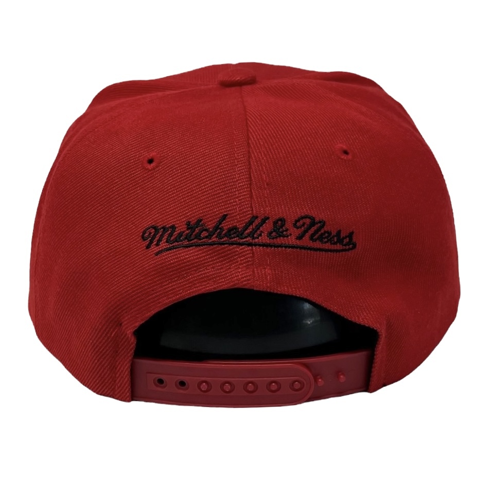 Mitchell & Ness Men's Mitchell & Ness Black/Red Portland Trail Blazers  Hardwood Classics Diamond Cut Snapback Hat