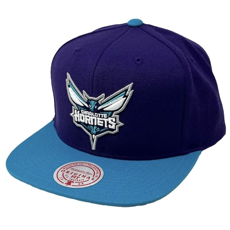 Charlotte Hornets Men’s Core Basic 2-Tone Mitchell & Ness NBA Snapback Hat