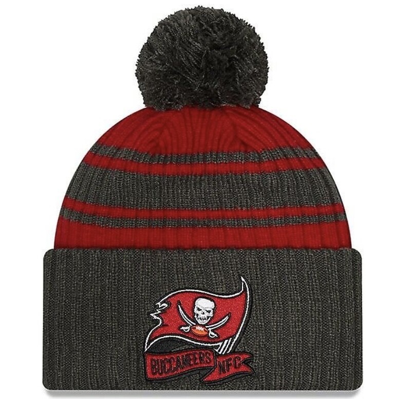 Tampa Bay Buccaneers Men’s New Era Sideline Cuffed Pom Knit Hat