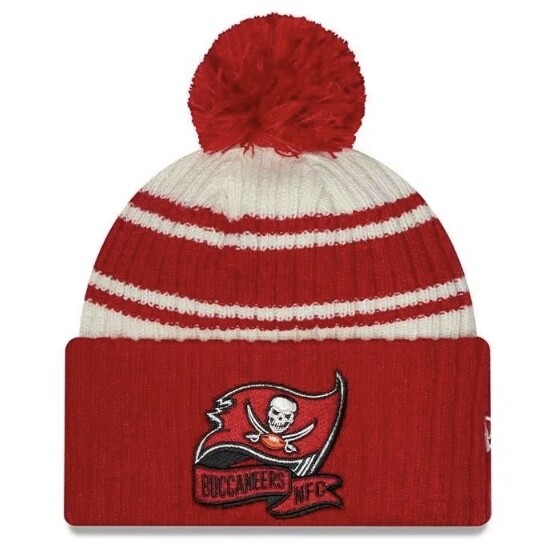 Tampa Bay Buccaneers Men’s New Era Sideline Cuffed Pom Knit Hat