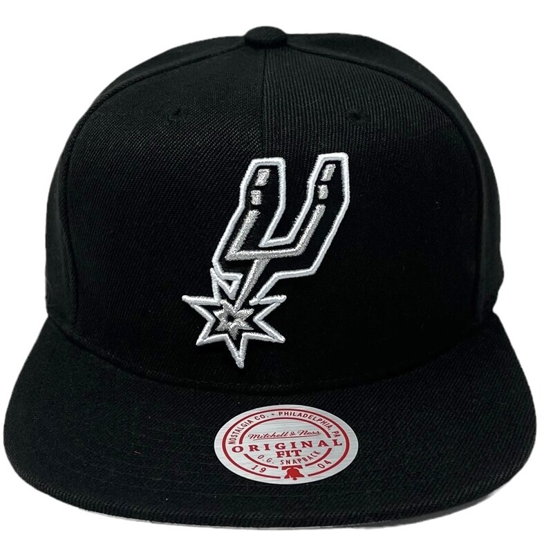 San Antonio Spurs Men’s Mitchell & Ness Core Basic Snapback Hat