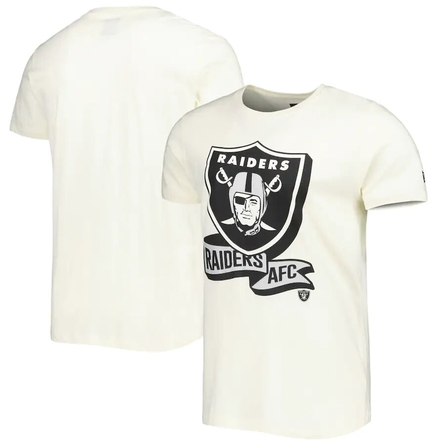 Las Vegas Raiders Men’s New Era Cream Sideline Chrome T-Shirt