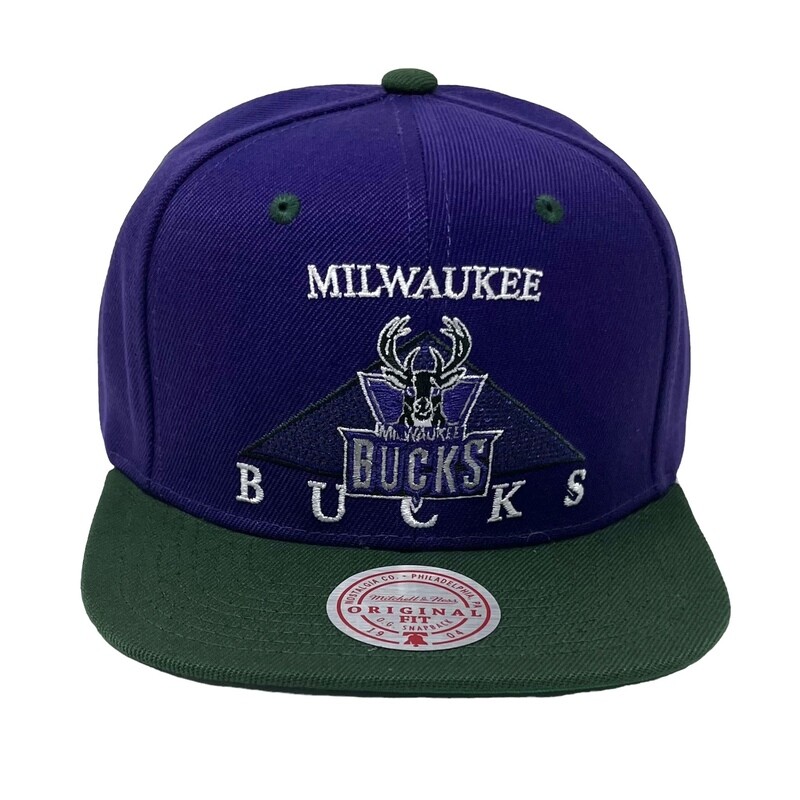 Milwaukee Bucks Men’s Mitchell & Ness NBA Monument Snapback Hat