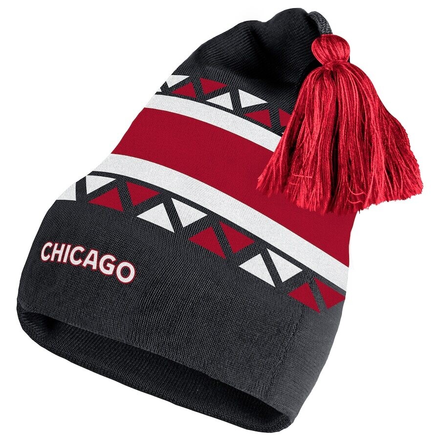 Chicago Blackhawks Men's Adidas Reverse Retro 2.0 Pom Cuffed Knit Hat