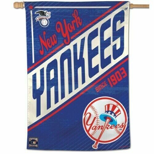 New York Yankees Vintage 28" x 40" Vertical Flag