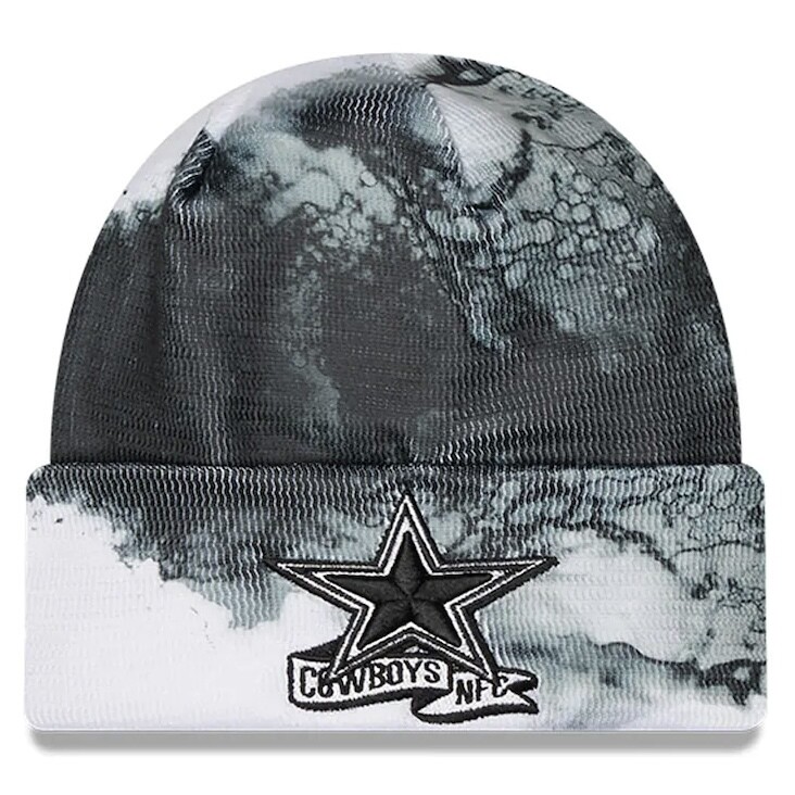 New Era Black Dallas Cowboys 2022 Sideline Ink Dye Tonal Cuffed Knit Hat
