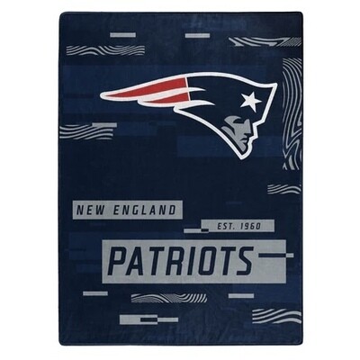 New England Patriots 60" x 80" Plush Raschel Blanket