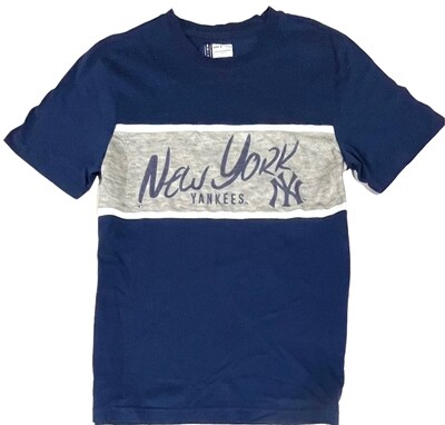 New York Yankees Men’s Banner T-Shirt New York Yankees Men’s Banner T-Shirt