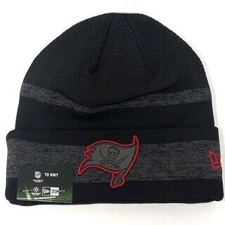 Tampa Bay Buccaneers Men’s New Era Black NFL Sideline Tech Cuffed Knit Hat