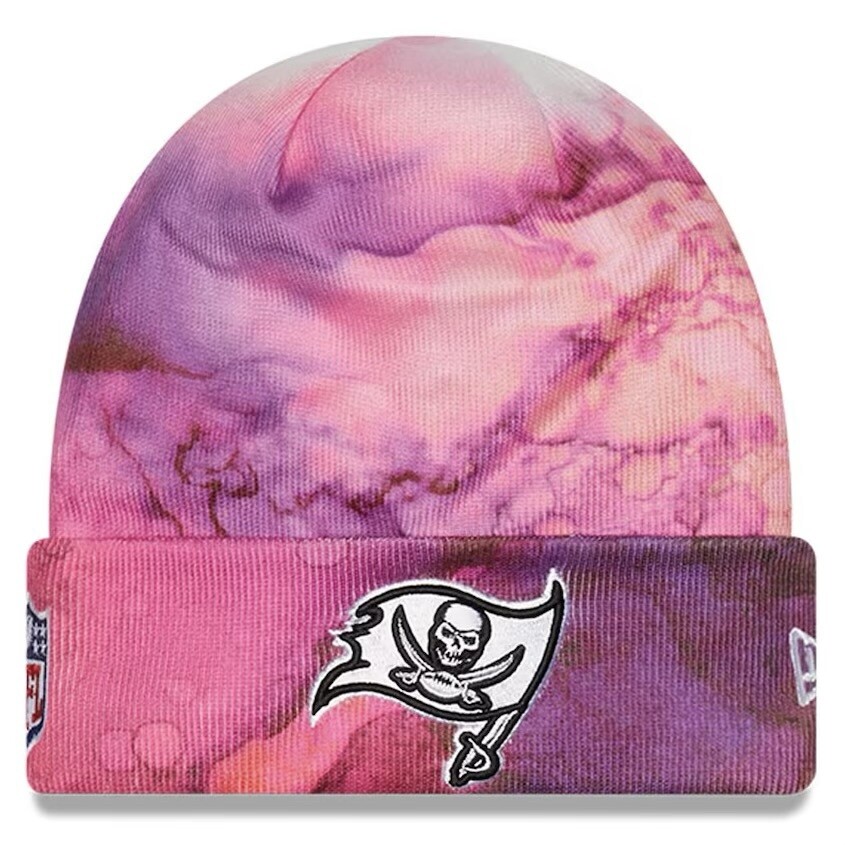 Tampa Bay Buccaneers Men’s New Era Crucial Catch Cuffed Knit Hat