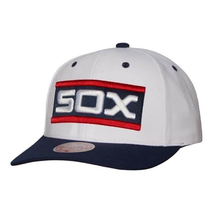 Chicago White Sox Men’s White Mitchell & Ness MLB Evergreen Pro Cooperstown Snapback Adjustable Hat