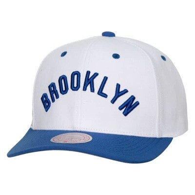 Brooklyn Dodgers Men’s White Mitchell & Ness MLB Evergreen Pro Cooperstown Snapback Adjustable Hat