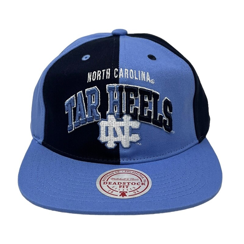 North Carolina Tar Heels Men’s Mitchell & Ness Pinwheel Snapback Adjustable Hat