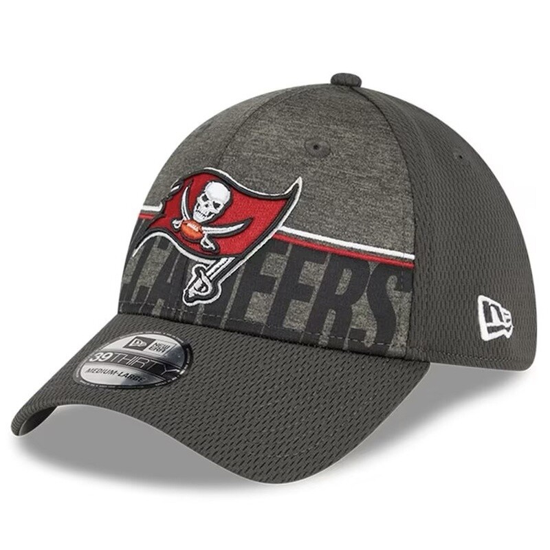 Tampa Bay Buccaneers Men’s New Era Pewter NFL Training Camp 39THIRTY Flex Fit Hat