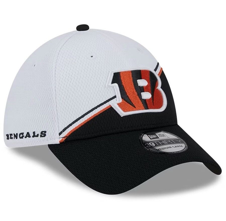 Cincinnati Bengals Men’s New Era Black/White 2023 Sideline 39THIRTY Flex Hat