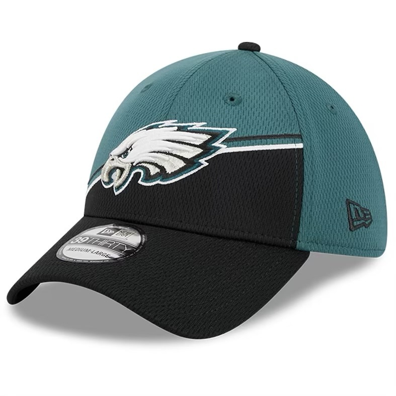 New Era Men's Philadelphia Eagles 2023 Sideline Team Color 39THIRTY Stretch Fit Hat - S/M Each