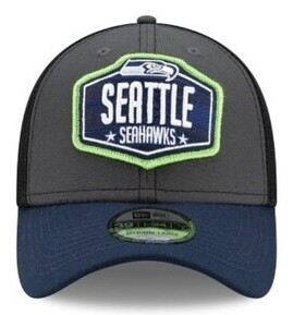 Seattle Seahawks Men’s New Era Black NFL Draft 39Thirty Fitted Trucker Hat