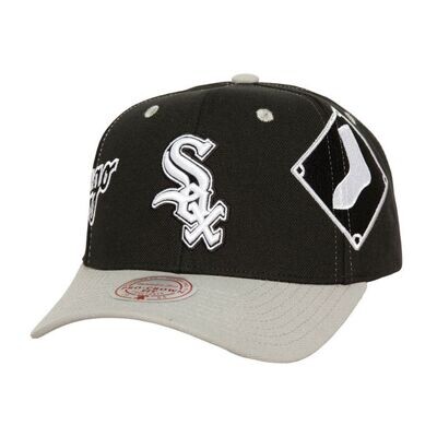 Chicago White Sox Men's Black Overbite Pro Mitchell & Ness Snapback Hat