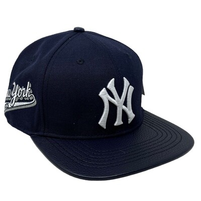 New York Yankees Men's Navy Blue Pro Standard Adjustable Hat
