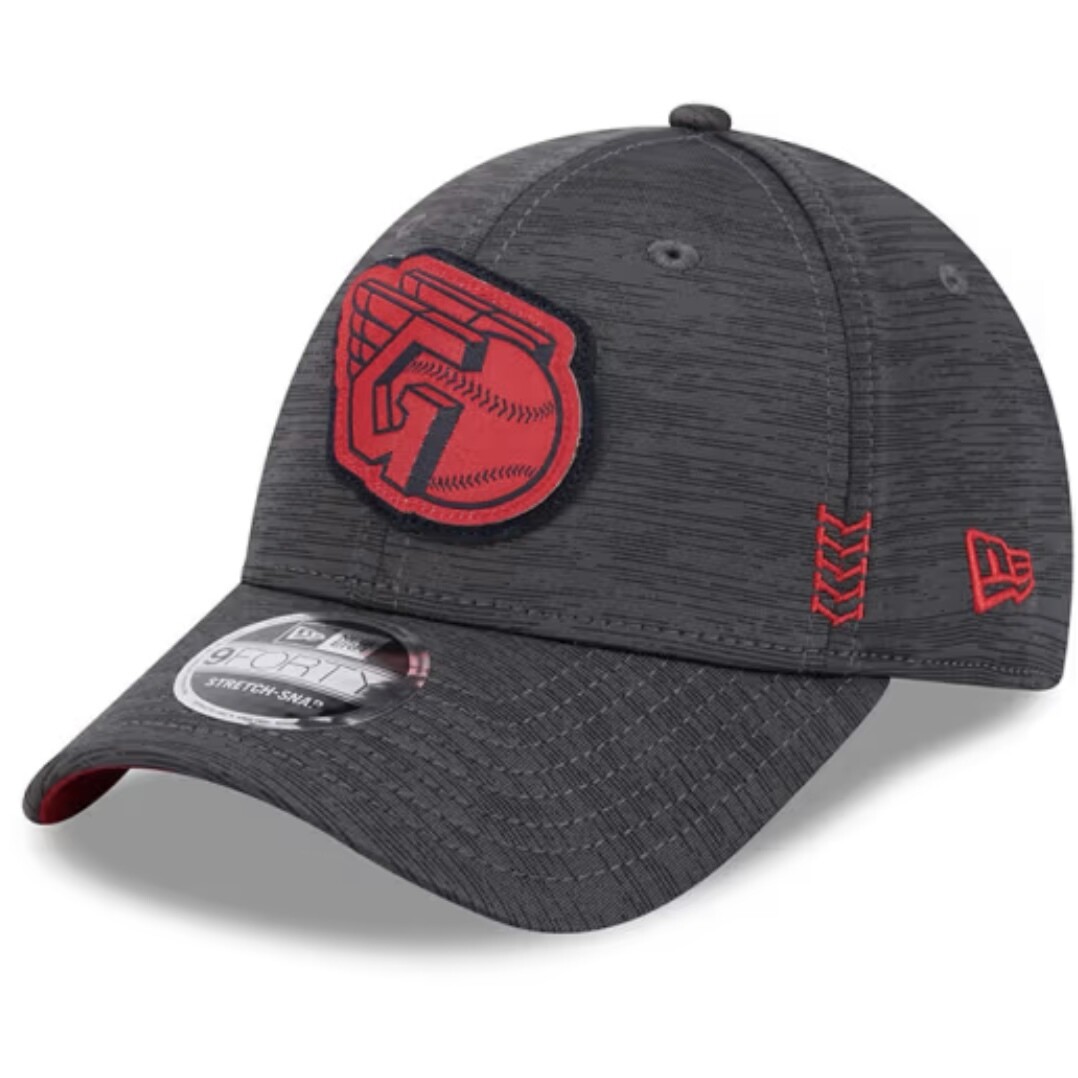 Cleveland Guardians Men’s New Era Grey 2024 Clubhouse 9FORTY Stretch Snap Hat