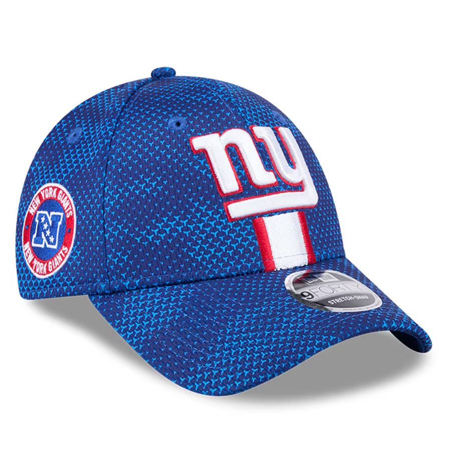 New York Giants Youth New Era Blue 2024 Sideline 9FORTY Stretch-Snap Hat