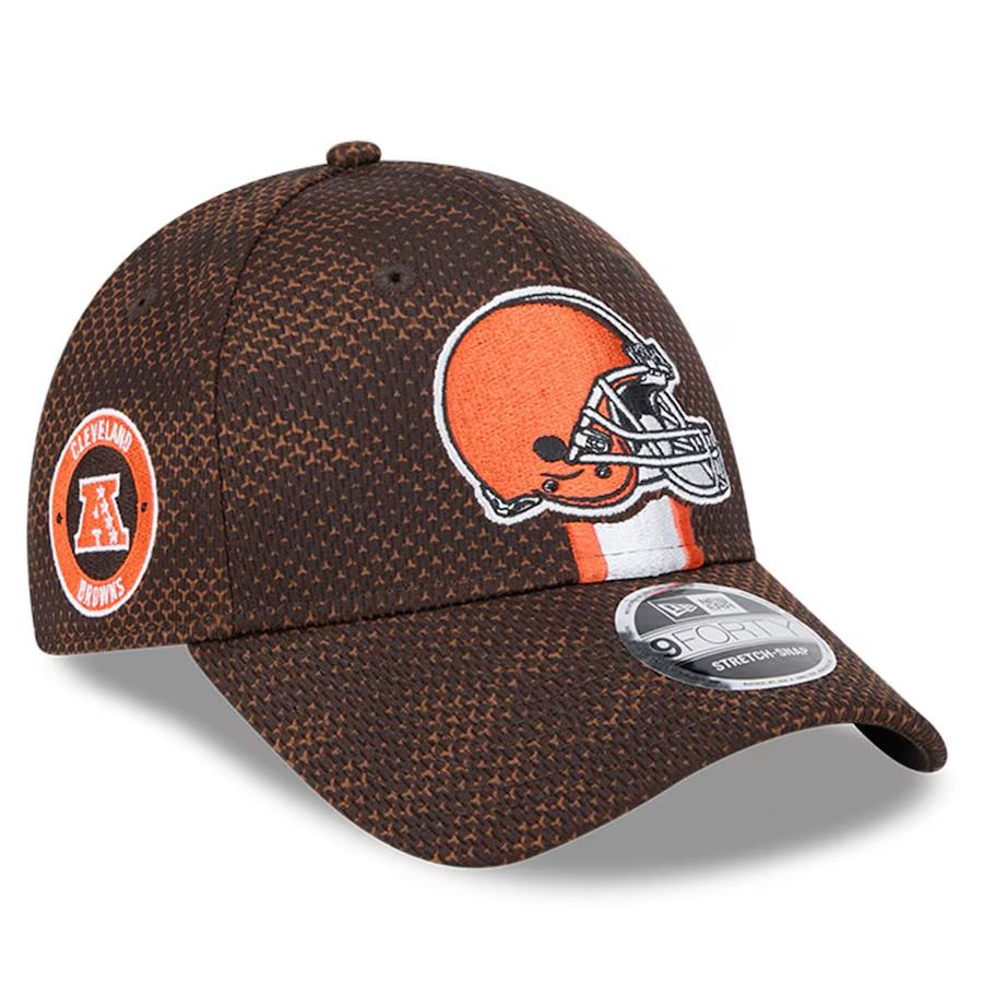 Cleveland Browns Child New Era Brown 2024 Sideline 9FORTY Stretch-Snap Hat