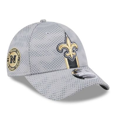 New Orleans Saints Men's New Era Gray 2024 Sideline 9FORTY Stretch-Snap Hat