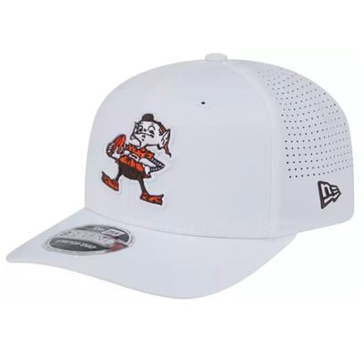 Cleveland Browns Men's White New Era Throwback Adventure Perform 9SEVENTY Adjustable Hat