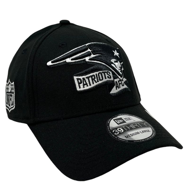 New England Patriots Men’s Black New Era 39Thirty  Sideline Official Coach Flex Fit Hat