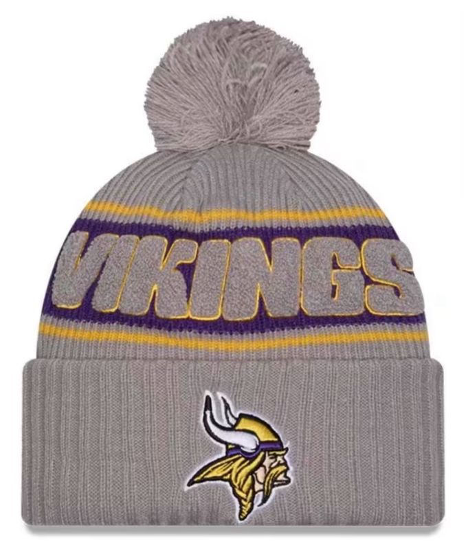 Minnesota Vikings Men’s Gray 2024 New Era Sideline Cuffed Pom Knit Hat