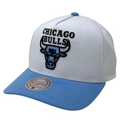 Chicago Bulls Men’s White Sky High Mitchell & Ness Pro-Pinch Fit Snapback Hat