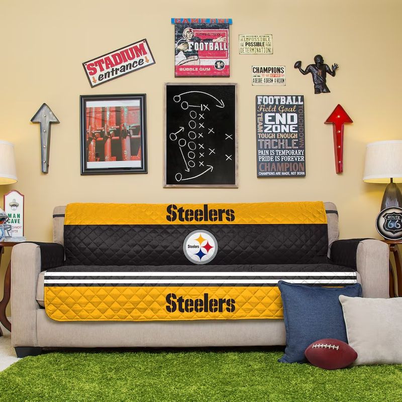 Pittsburgh Steelers 75" x 110" Sofa Protector