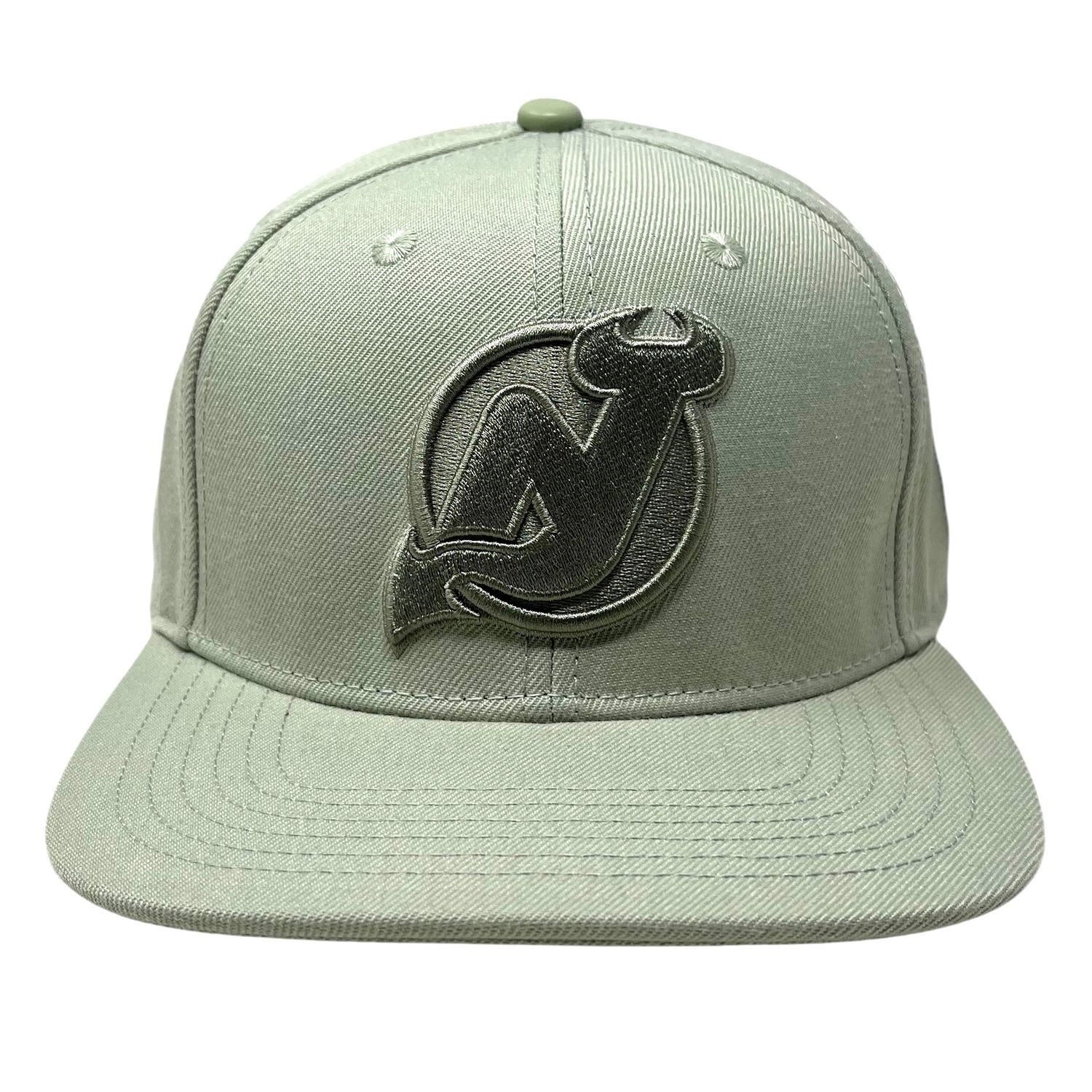 New Jersey Devils Men’s Gray Pro Standard Snapback Hat