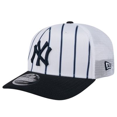 New York Yankees Men's 2025 Pinstripe New Era MLB 9Seventy Stretch-Snap Hat
