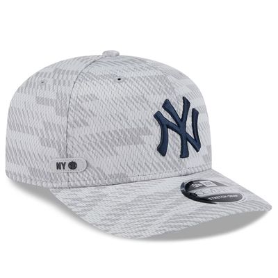 New York Yankees Men's Gray 2025 Spring Training New Era 9Seventy Stretch-Snap Hat