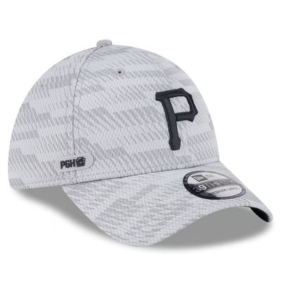 Pittsburgh Pirates Men's Gray New Era 2025 MLB Clubhouse 39THIRTY Flex Hat