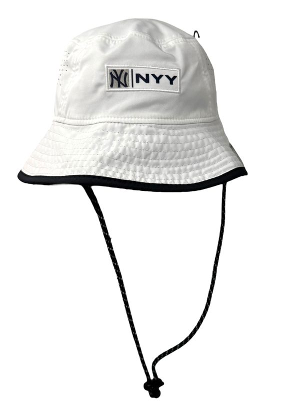 New York Yankees Men’s White Packable New Era Bucket Hat