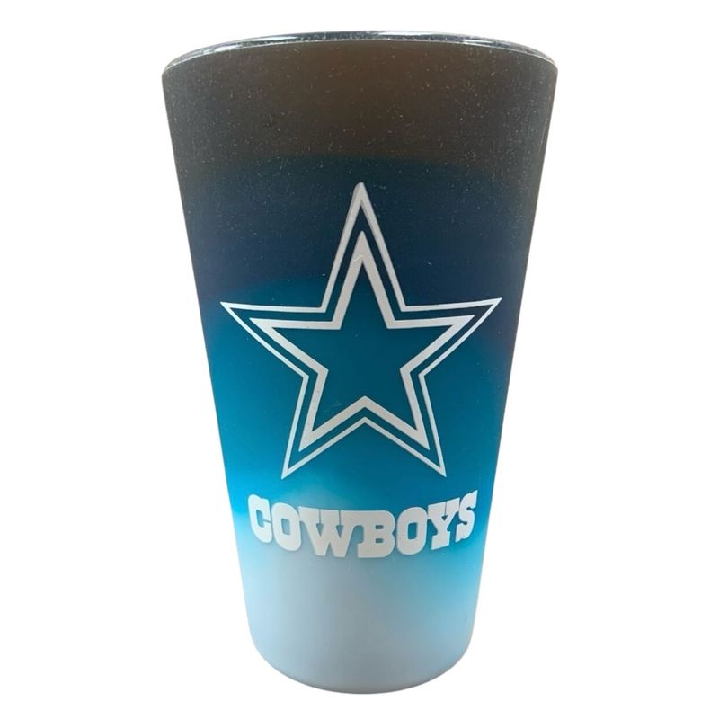 Dallas Cowboys 16oz. Team Silicone Pint Glass